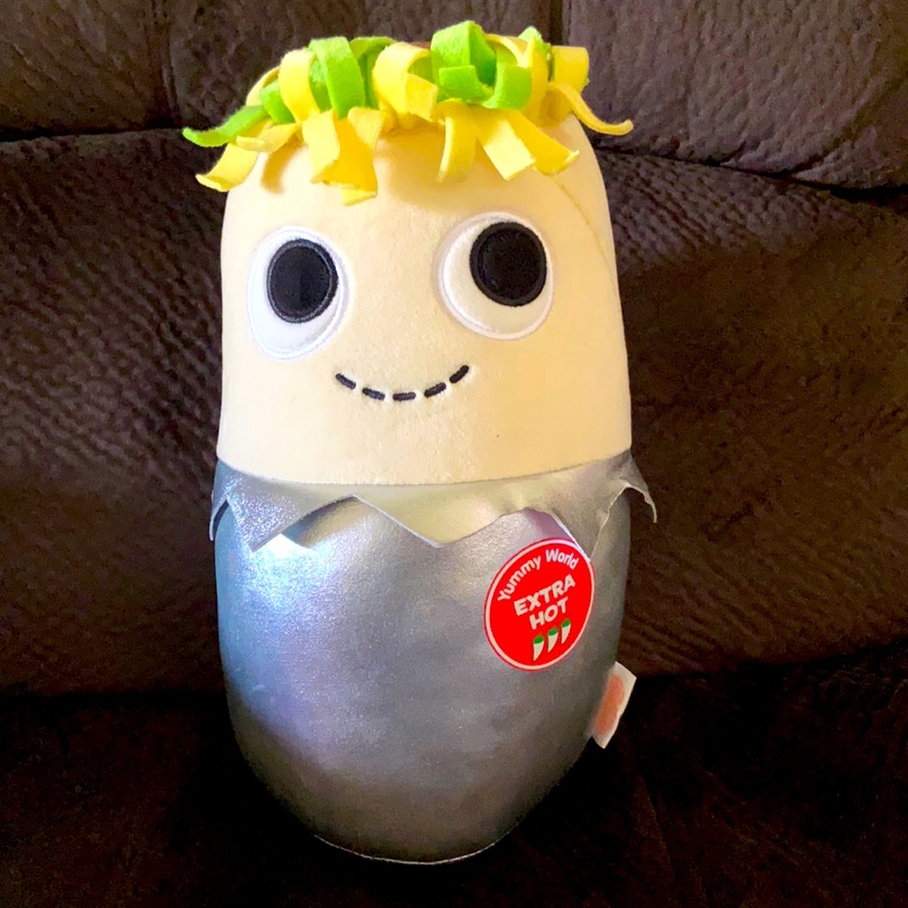 YUMMY WORLD BURRITO PLUSHIE 🌯
